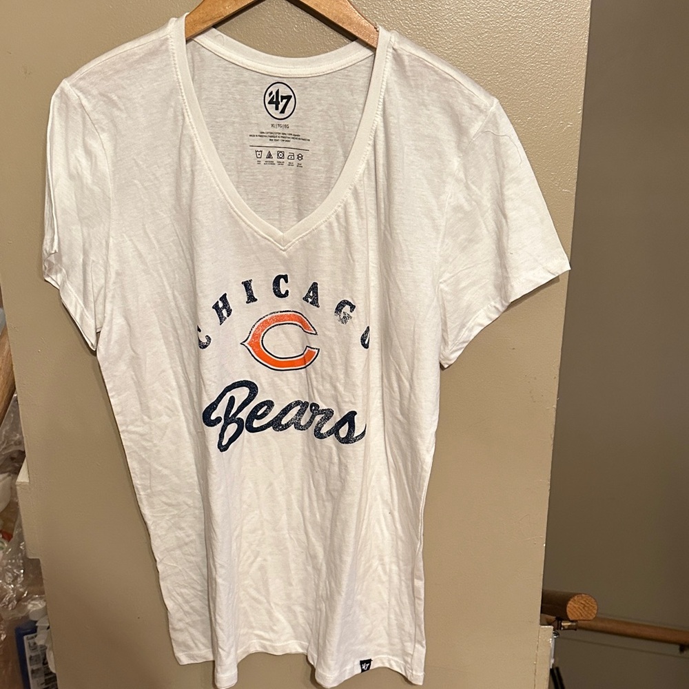 Chicago Bears White V-Neck T-Shirt